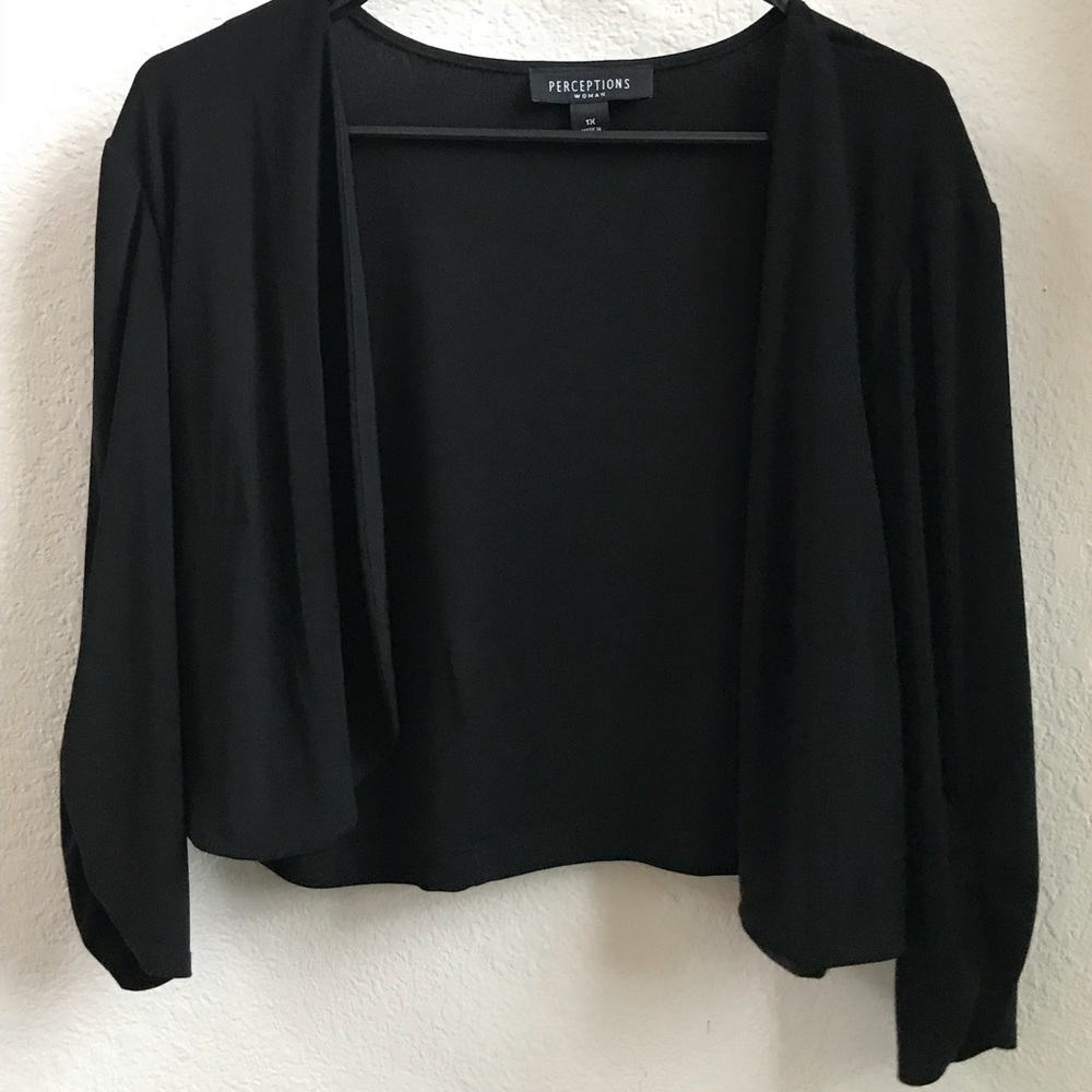 Open front 3/4 sleeve shrug